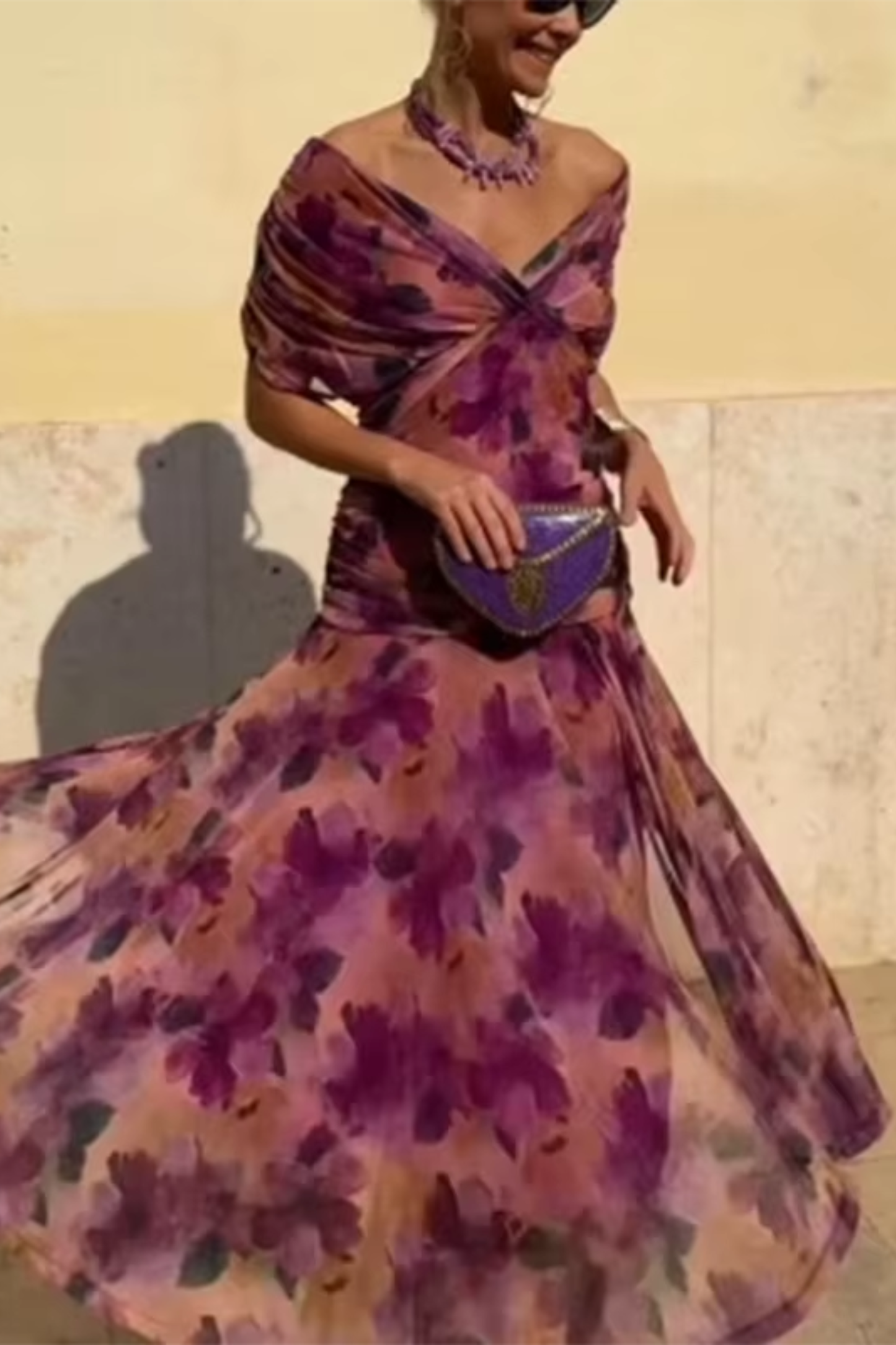 HENDRIKA | Vestido de Noche Coral