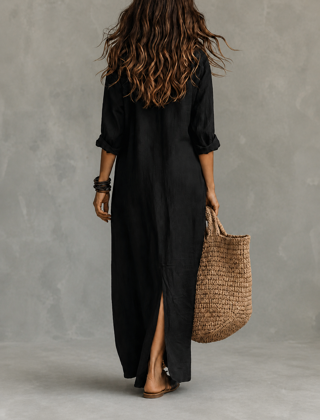SOLINE | Vestido largo negro tipo maxi con botones