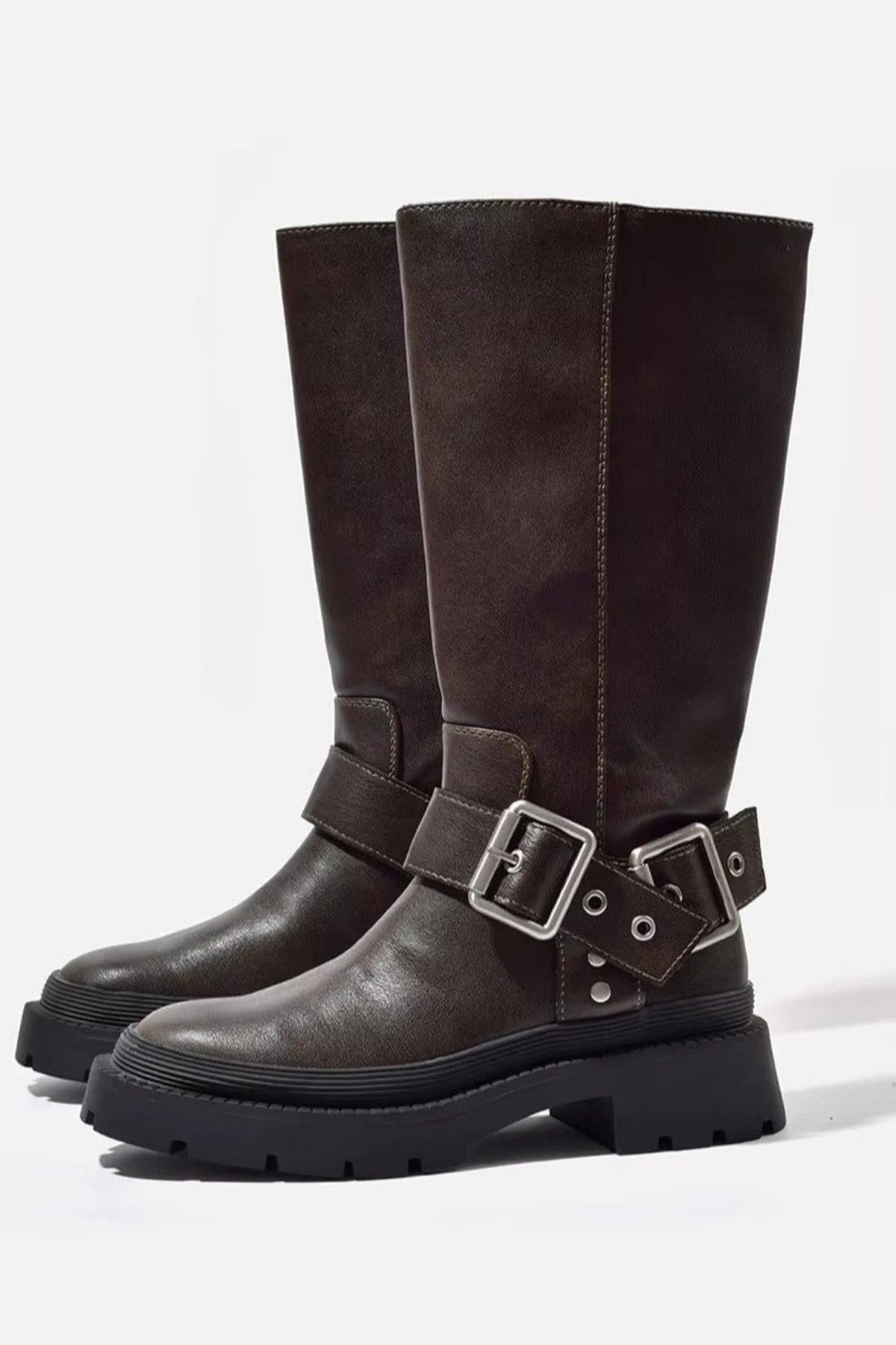MILA™ | Botas altas planas con hebilla retro - Marrón