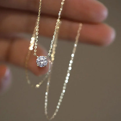 Collar de plata de ley chapado en oro con circonita