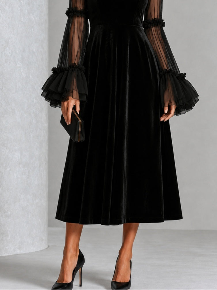 STEFANIA | Vestido Midi Plisado de Terciopelo Negro y Malla Transparente