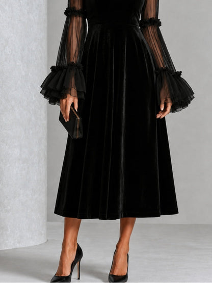 STEFANIA | Vestido Midi Plisado de Terciopelo Negro y Malla Transparente
