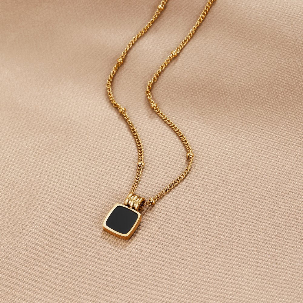 Collar elegante de doble vuelta