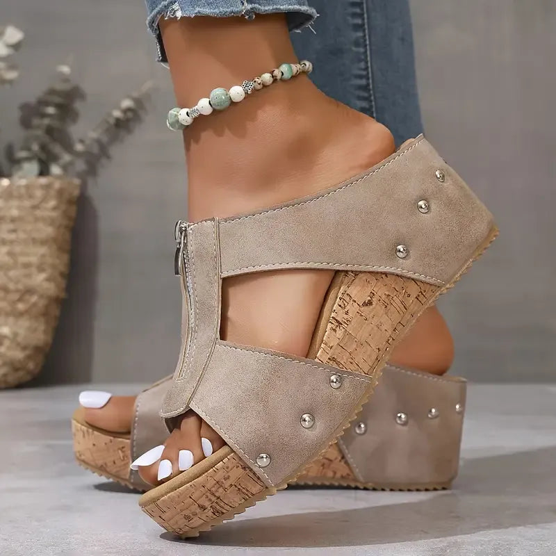 KIARA | Sandalias de cuña con estilo