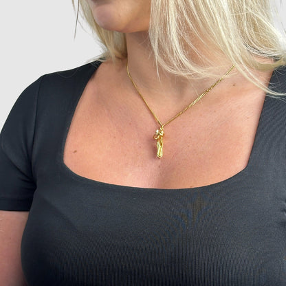 AMÉTHYSA – El collar del abrazo, símbolo de amor y ternura